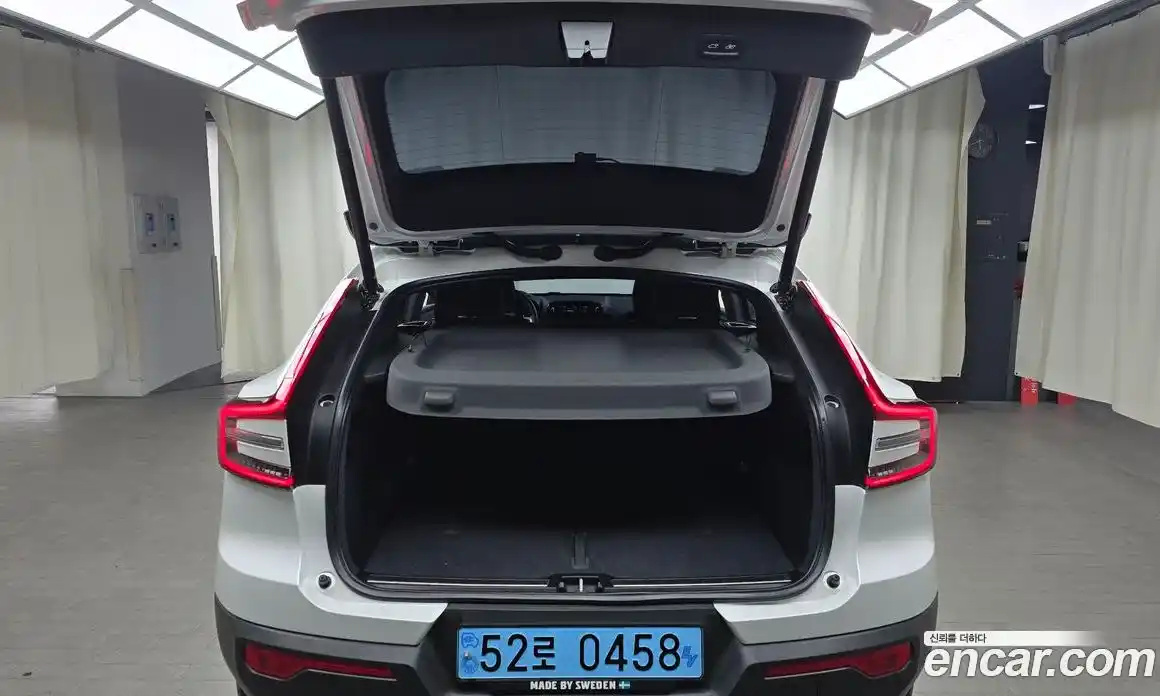 Volvo C40 2023 0.2 Автомат в Москве № 293807, фото 19