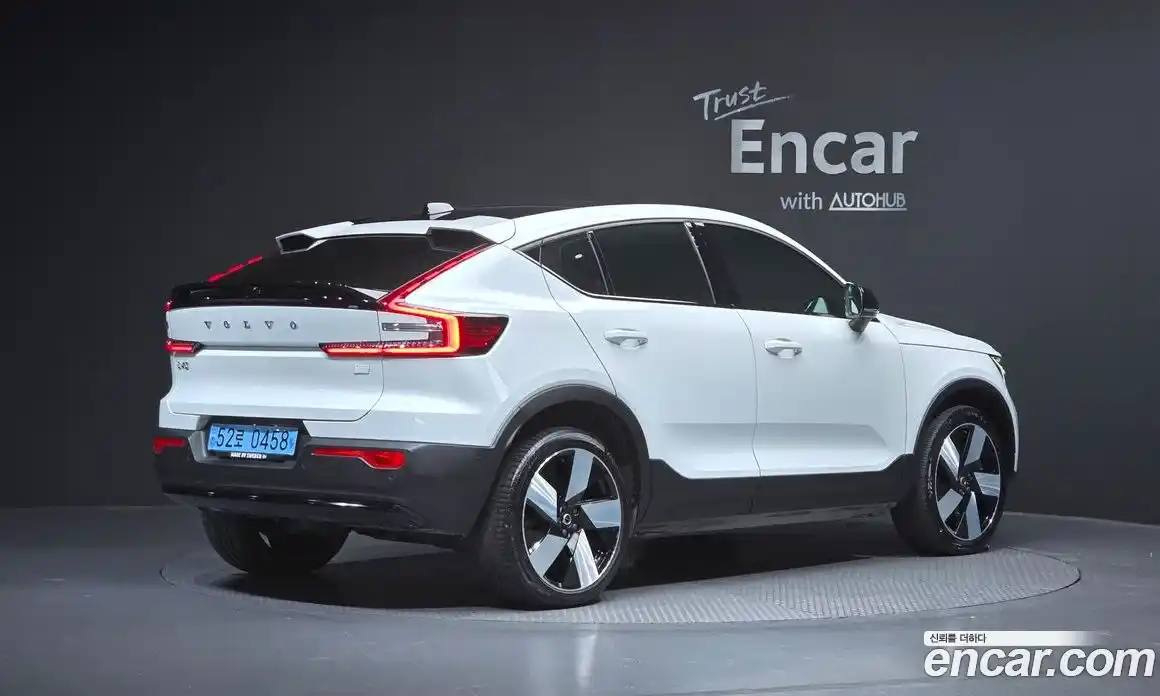 Volvo C40 2023 0.2 Автомат в Москве № 293807, фото 3