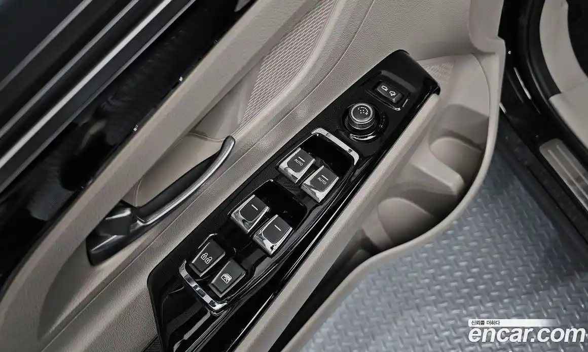 SsangYong Korando 2022 1.5 Автомат в Москве № 30316, фото 2