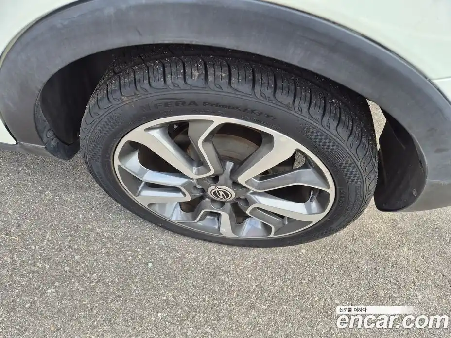 SsangYong TIBOLI 2016 1.6 Автомат в Москве № 310830, фото 5