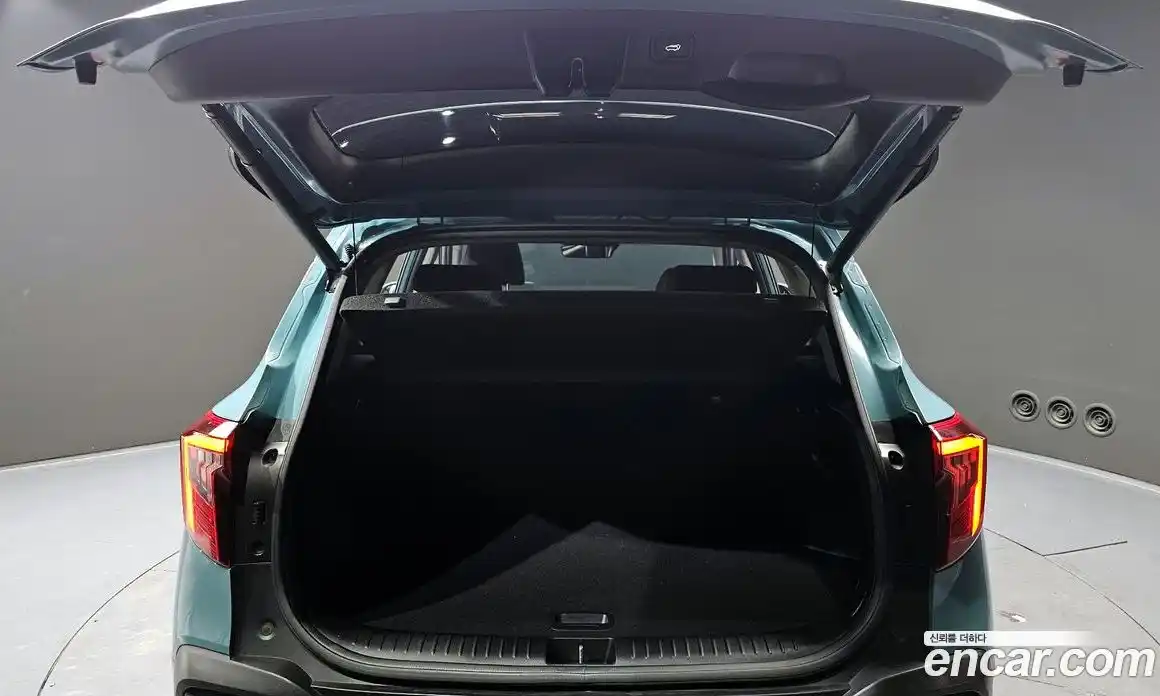 Kia Seltos 2024 1.6 Автомат в Москве № 321884, фото 2