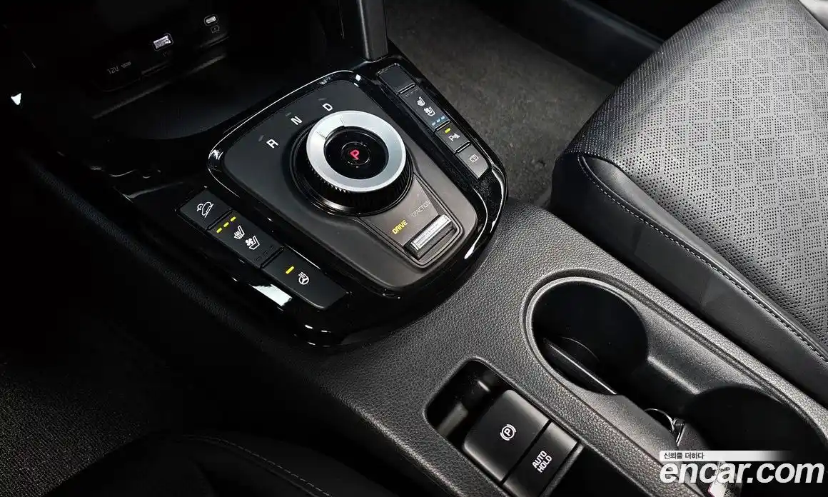 Kia Seltos 2024 1.6 Автомат в Москве № 321884, фото 3