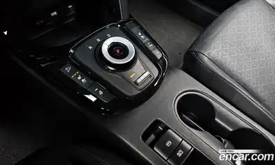 Kia Seltos 2024 1.6 Автомат в Москве № 321884, миниатюра 3