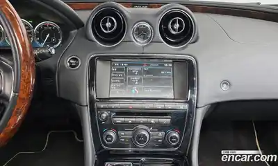 Jaguar XJ 2014 3.0 Автомат в Москве № 331540, миниатюра 11