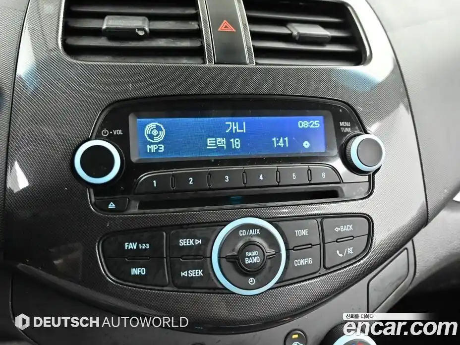 Chevrolet Spark 2014 1.0 Автомат в Москве № 333087, фото 18