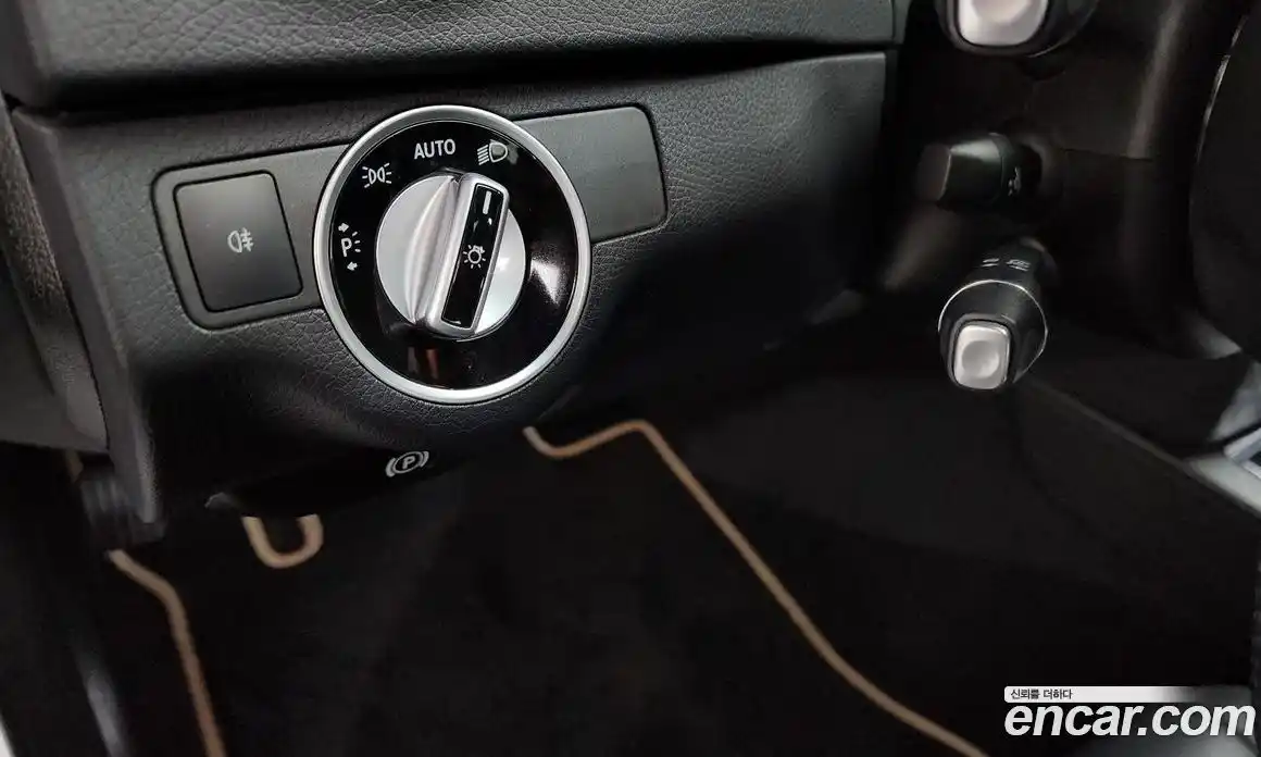 Mercedes-Benz C-Class 2013 1.8 Автомат в Москве № 372513, фото 18