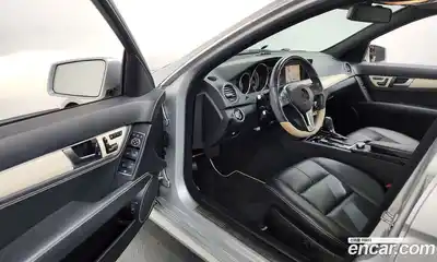 Mercedes-Benz C-Class 2013 1.8 Автомат в Москве № 372513, миниатюра 10