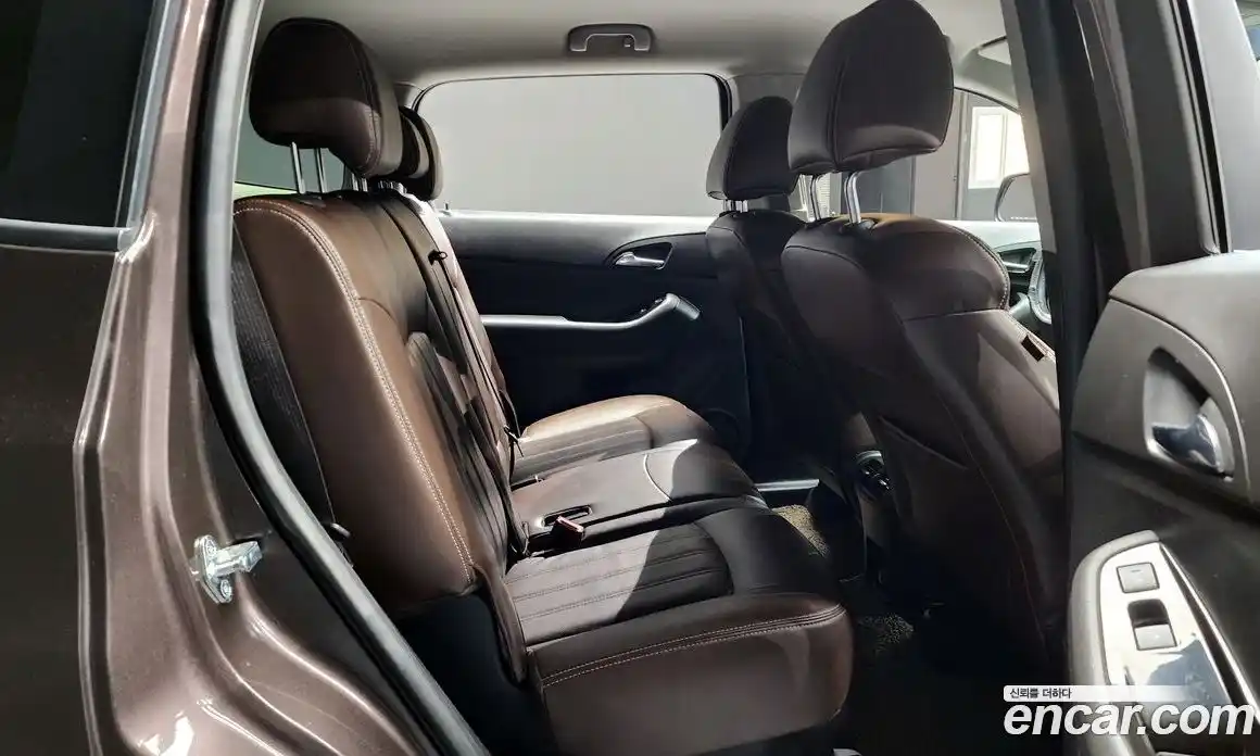 Chevrolet Orlando 2016 1.6 Автомат в Москве № 37316, фото 12