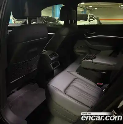 Audi Q8 e-tron 2024 0.1 Автомат в Москве № 373381, миниатюра 9