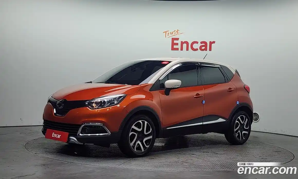 Renault QM3 2016 1.5 Автомат в Москве № 382153, фото 1