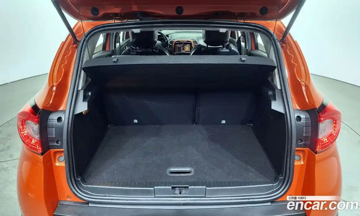 Renault QM3 2016 1.5 Автомат в Москве № 382153, фото 20