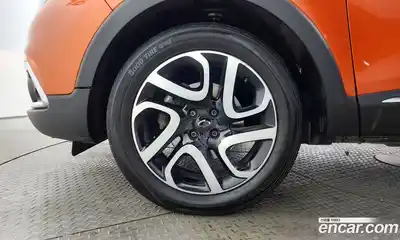 Renault QM3 2016 1.5 Автомат в Москве № 382153, миниатюра 5