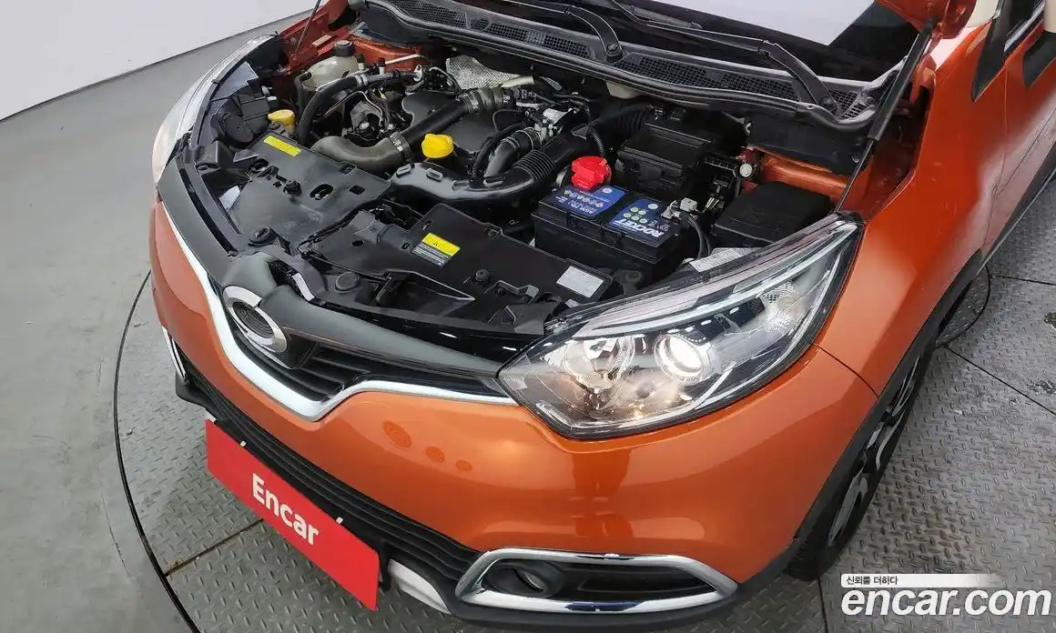 Renault QM3 2016 1.5 Автомат в Москве № 382153, фото 6