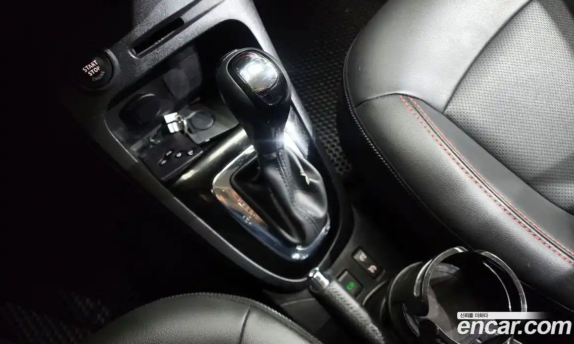 Renault QM3 2016 1.5 Автомат в Москве № 382153, фото 9