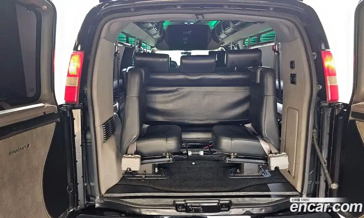 Chevrolet Express Van 2013 6.0 Автомат в Москве № 385301, фото 20