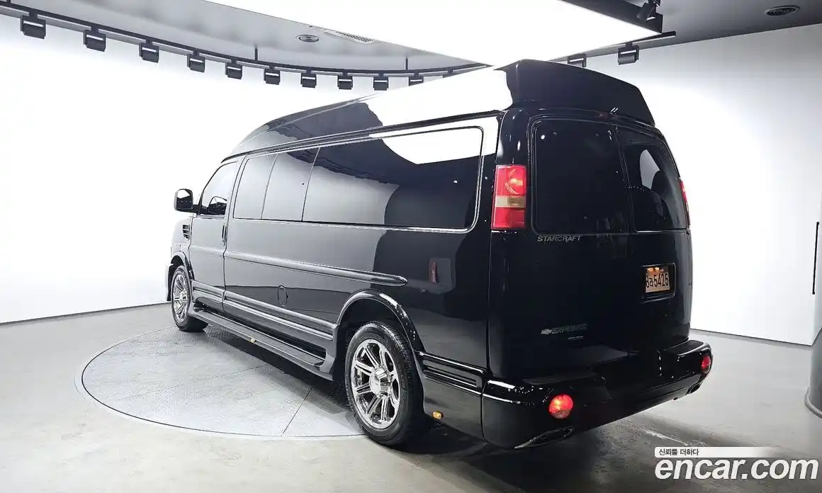 Chevrolet Express Van 2013 6.0 Автомат в Москве № 385301, фото 2