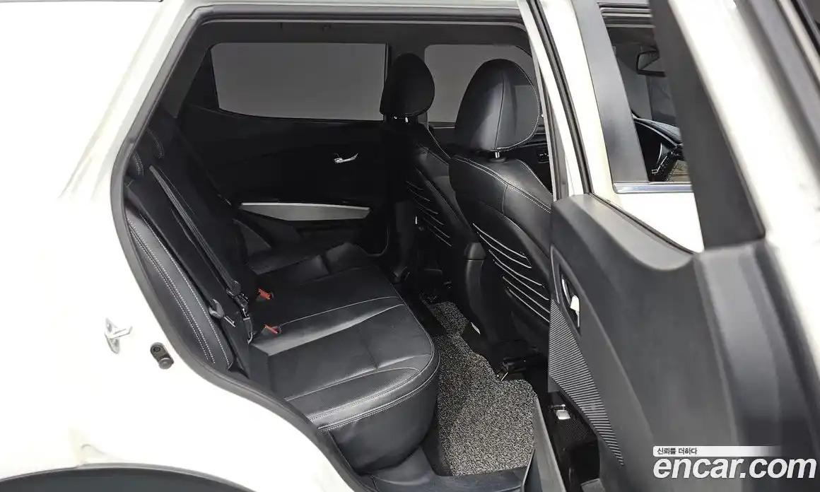 SsangYong TIBOLI 2016 1.6 Автомат в Москве № 388933, фото 13