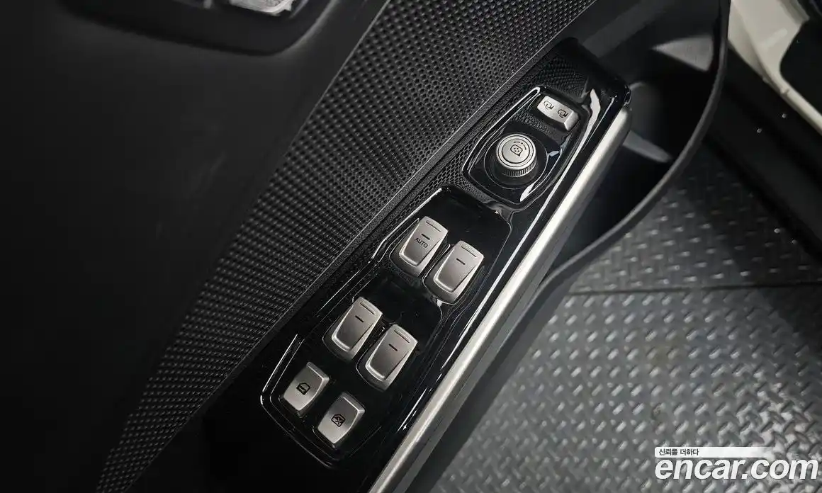 SsangYong TIBOLI 2016 1.6 Автомат в Москве № 388933, фото 14