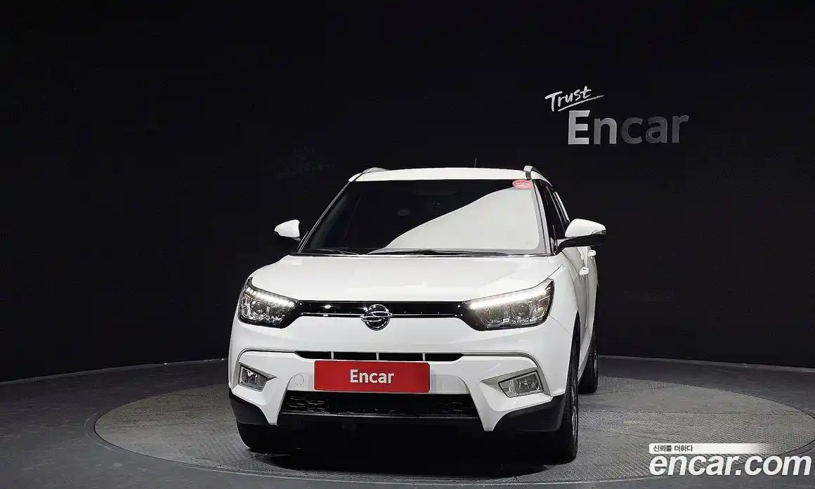 SsangYong TIBOLI 2016 1.6 Автомат в Москве № 388933, фото 3