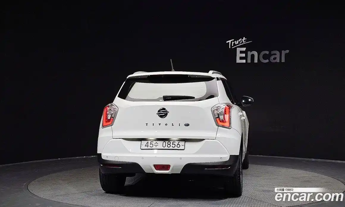 SsangYong TIBOLI 2016 1.6 Автомат в Москве № 388933, фото 4