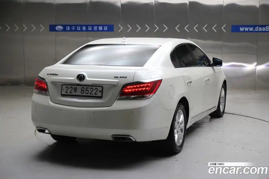 Chevrolet Alpheon 2011 2.4 Автомат в Москве № 397429, фото 4