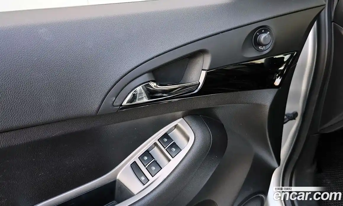 Chevrolet Orlando 2012 2.0 Автомат в Москве № 39975, фото 13