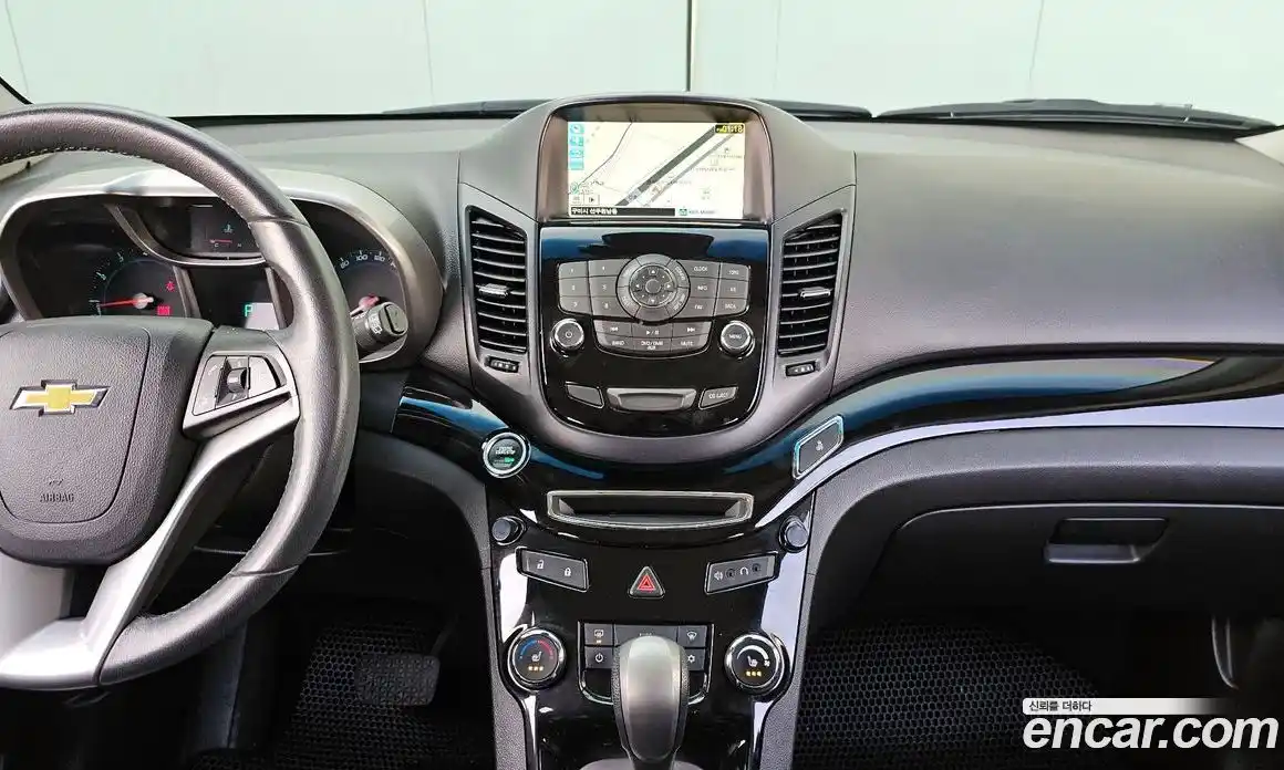 Chevrolet Orlando 2012 2.0 Автомат в Москве № 39975, фото 17