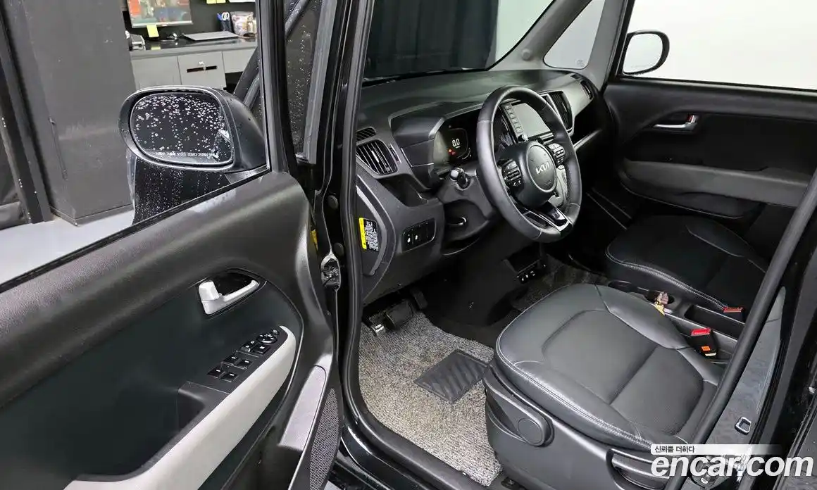 Kia Ray 2023 1.0 Автомат в Москве № 403761, фото 10