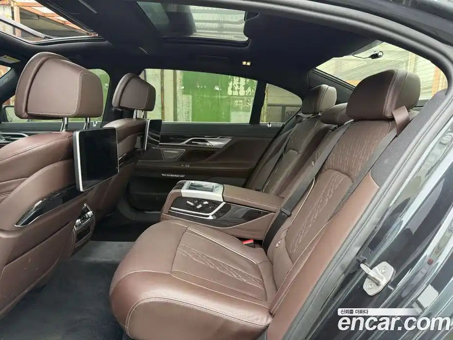 BMW 7-Series 2017 3.0 Автомат в Москве № 404469, фото 9