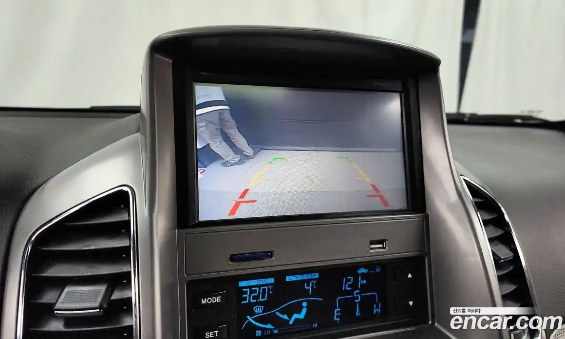 Chevrolet Captiva 2012 2.0 Автомат в Москве № 40727, фото 15