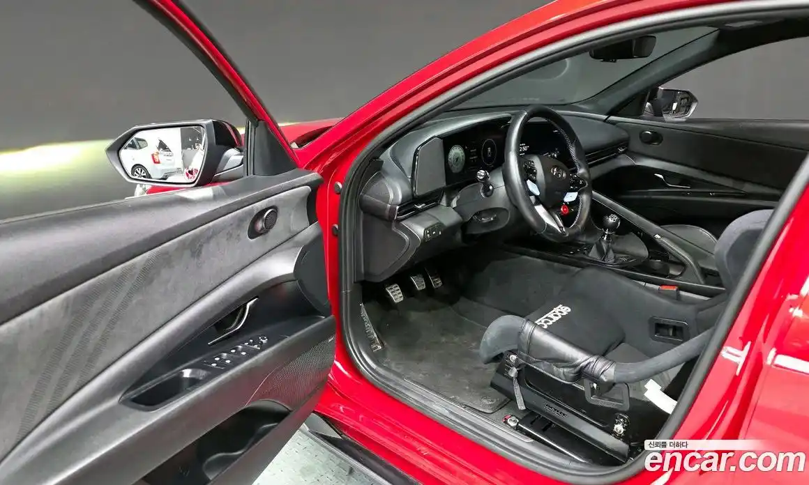 Hyundai Avante 2022 2.0 Механическая в Москве № 45545, фото 10