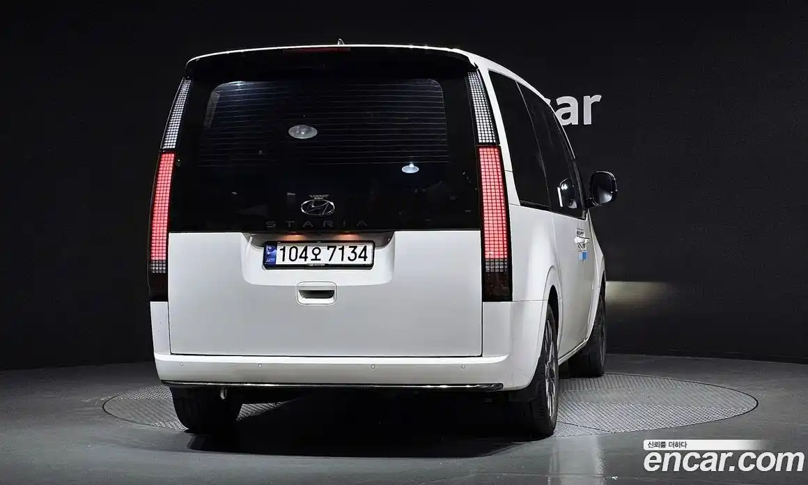 Hyundai Staria 2023 3.5 Автомат в Москве № 47902, фото 15