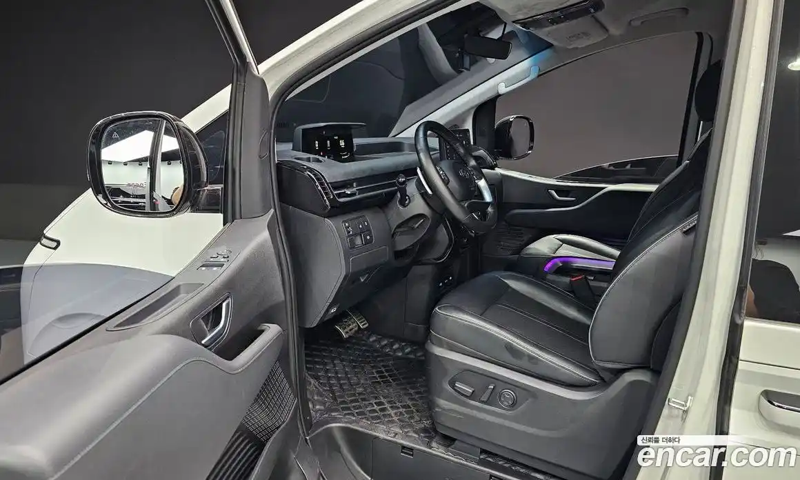 Hyundai Staria 2023 3.5 Автомат в Москве № 47902, фото 16