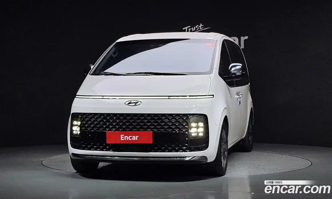 Hyundai Staria 2023 3.5 Автомат в Москве № 47902, фото 19