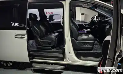 Hyundai Staria 2023 3.5 Автомат в Москве № 47902, миниатюра 3