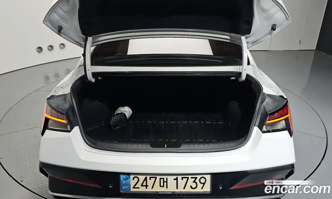 Hyundai Avante 2024 1.6 Автомат в Москве № 48547, фото 18