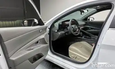 Hyundai Avante 2024 1.6 Автомат в Москве № 48547, миниатюра 4