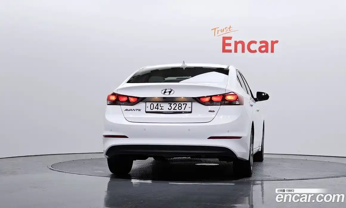 Hyundai Avante 2017 1.6 Автомат в Москве № 48694, фото 17