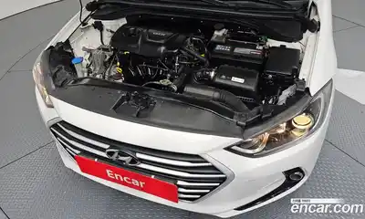 Hyundai Avante 2017 1.6 Автомат в Москве № 48694, миниатюра 4