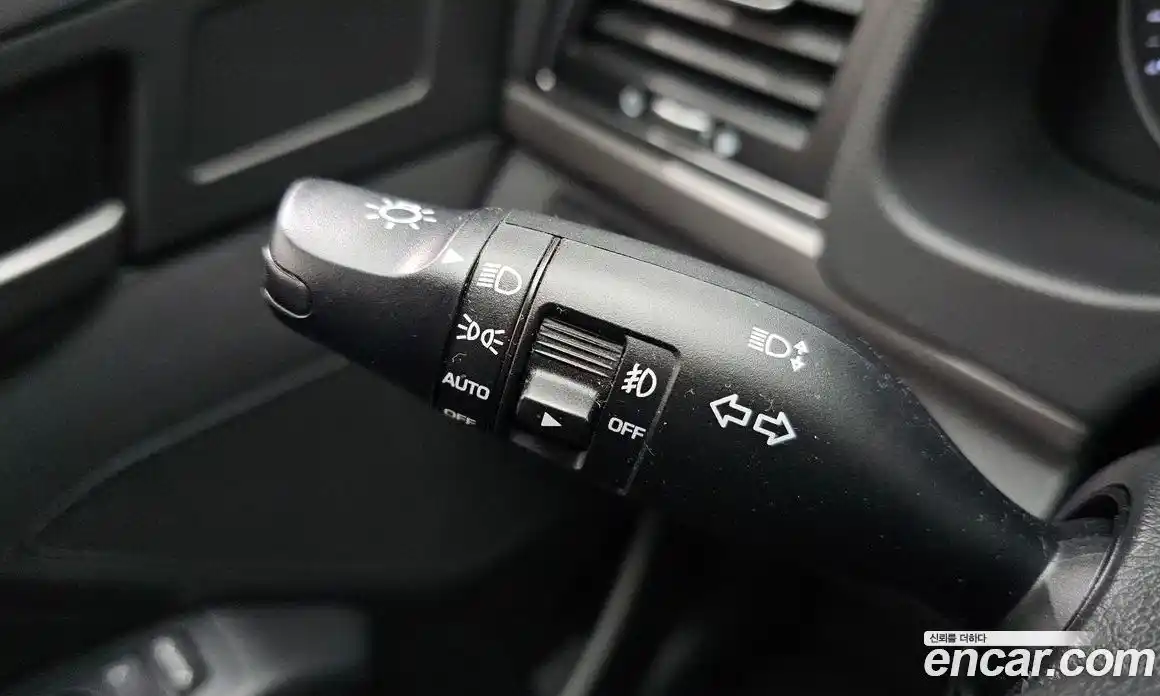 Hyundai Avante 2017 1.6 Автомат в Москве № 48694, фото 7