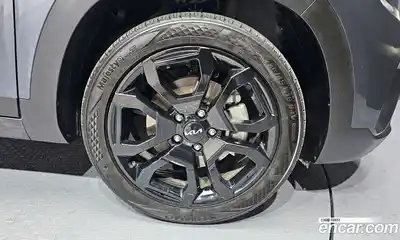 Kia Seltos 2023 1.6 Автомат в Москве № 50288, миниатюра 4