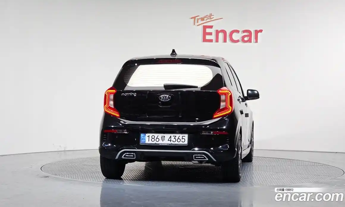 Kia Morning 2021 1.0 Автомат в Москве № 51588, фото 2