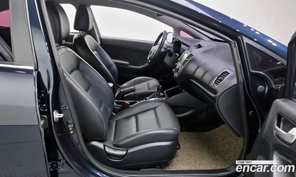 Kia K3 2017 1.6 Автомат в Москве № 51819, фото 10