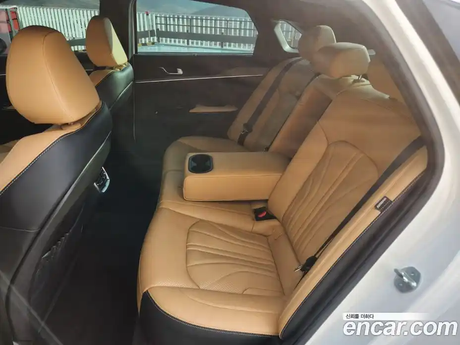 Kia K5 2023 1.6 Автомат в Москве № 52872, фото 13