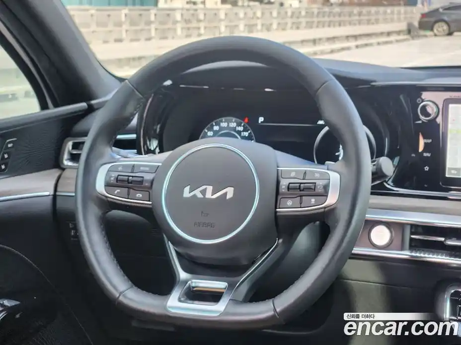 Kia K5 2023 1.6 Автомат в Москве № 52872, фото 16