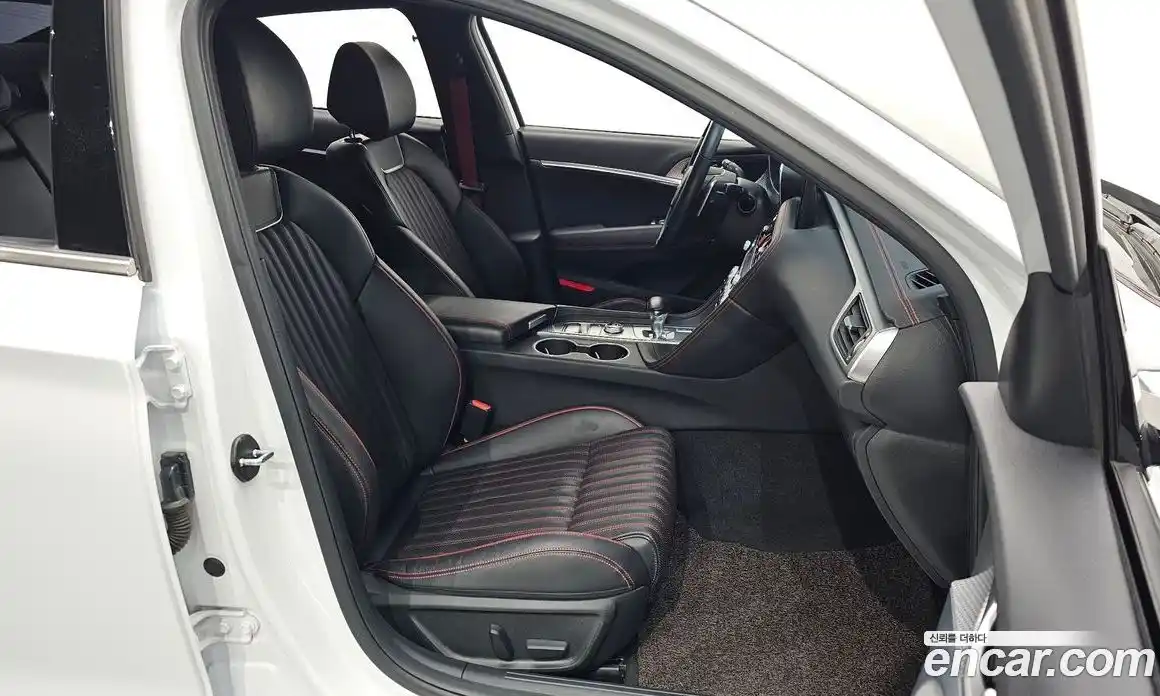 Genesis G70 2022 2.0 Автомат в Москве № 56584, фото 11