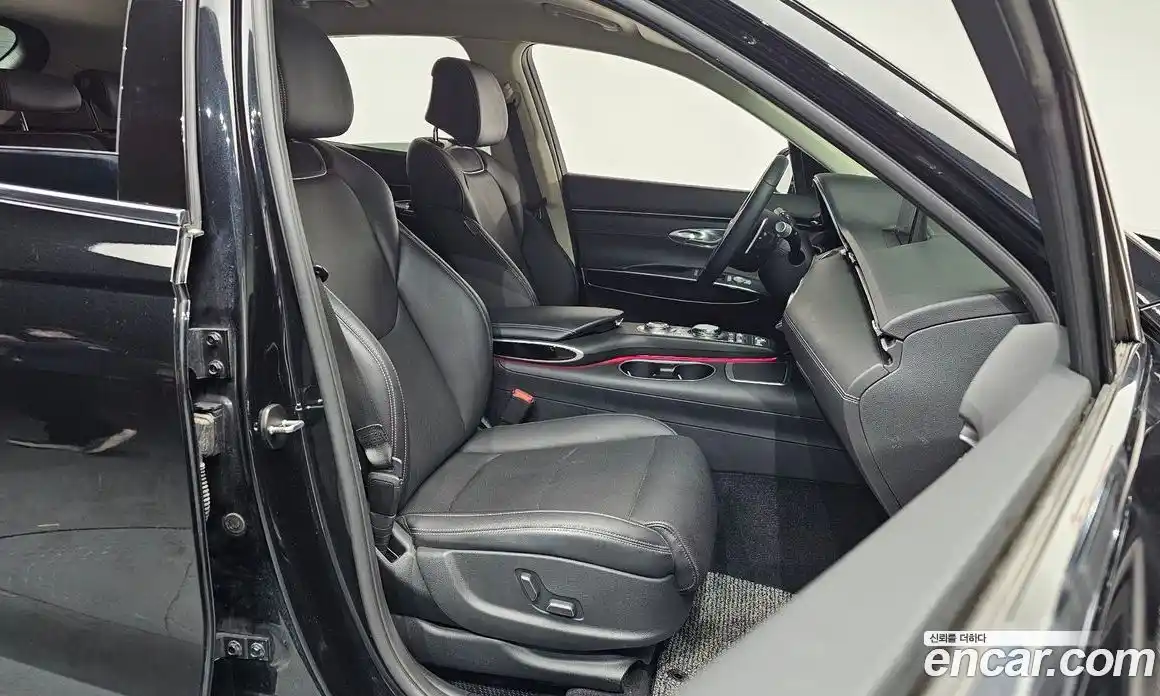 Genesis GV70 2023 2.5 Автомат в Москве № 58157, фото 13