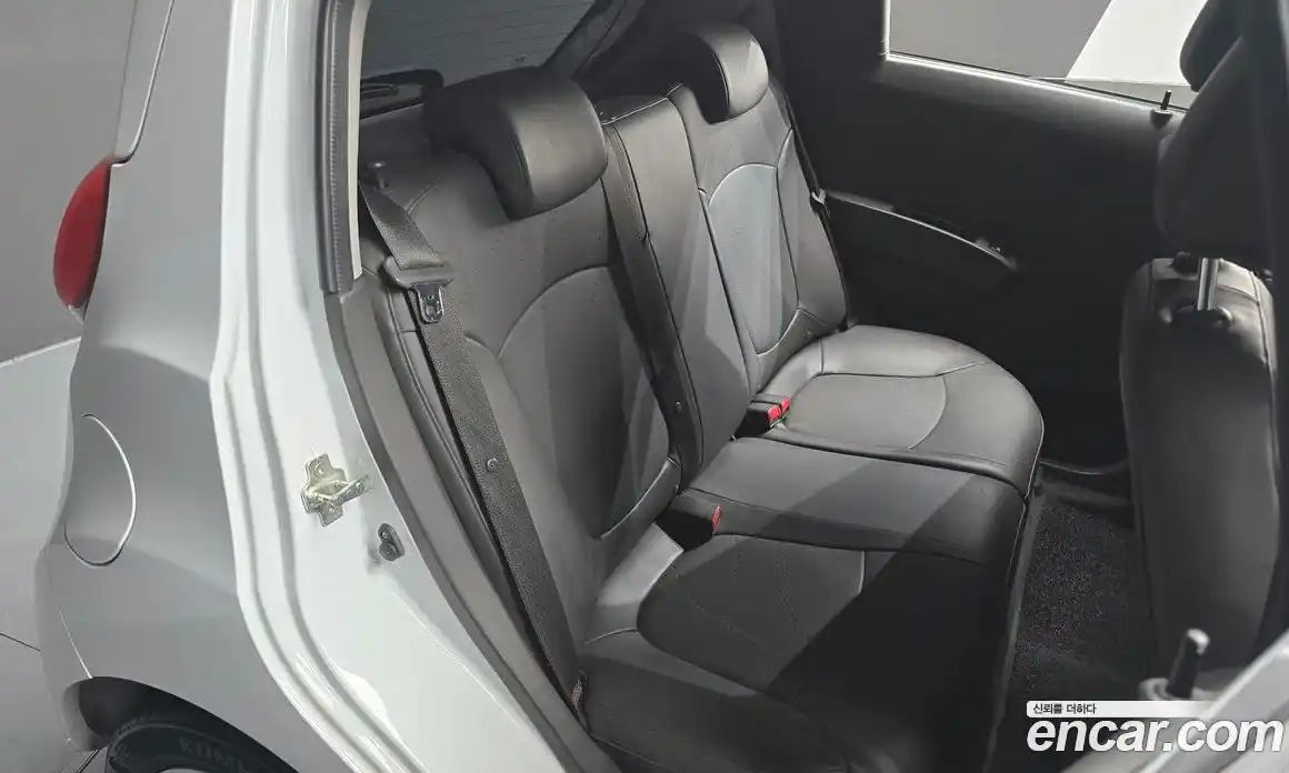 Chevrolet Spark 2014 1.0 Автомат в Москве № 59644, фото 12