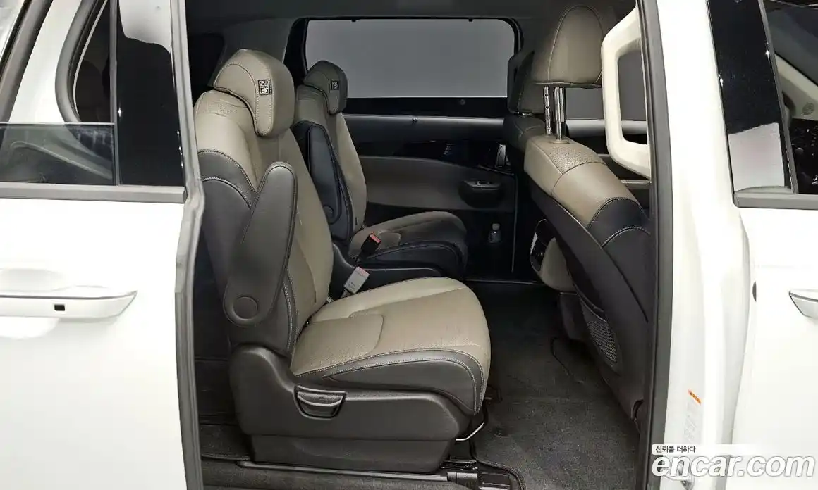 Kia Canival 2025 3.5 Автомат в Москве № 59825, фото 12