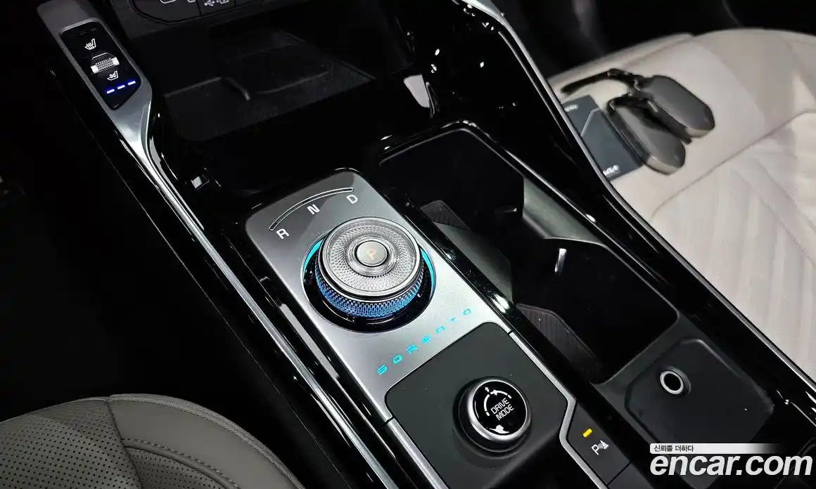 Kia Sorento 2024 1.6 Автомат в Москве № 73966, фото 3